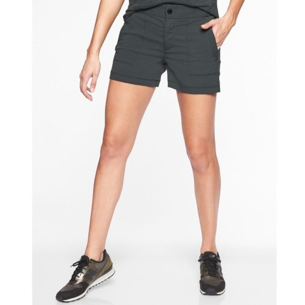 Athleta Trekkie 4" Shorts - Women's